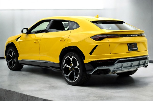 Used 2019 Lamborghini Urus /LEASE OPTIONS AVAILABLE for sale $189,000 at F.C. Kerbeck Aston Martin in Palmyra NJ 08065 4