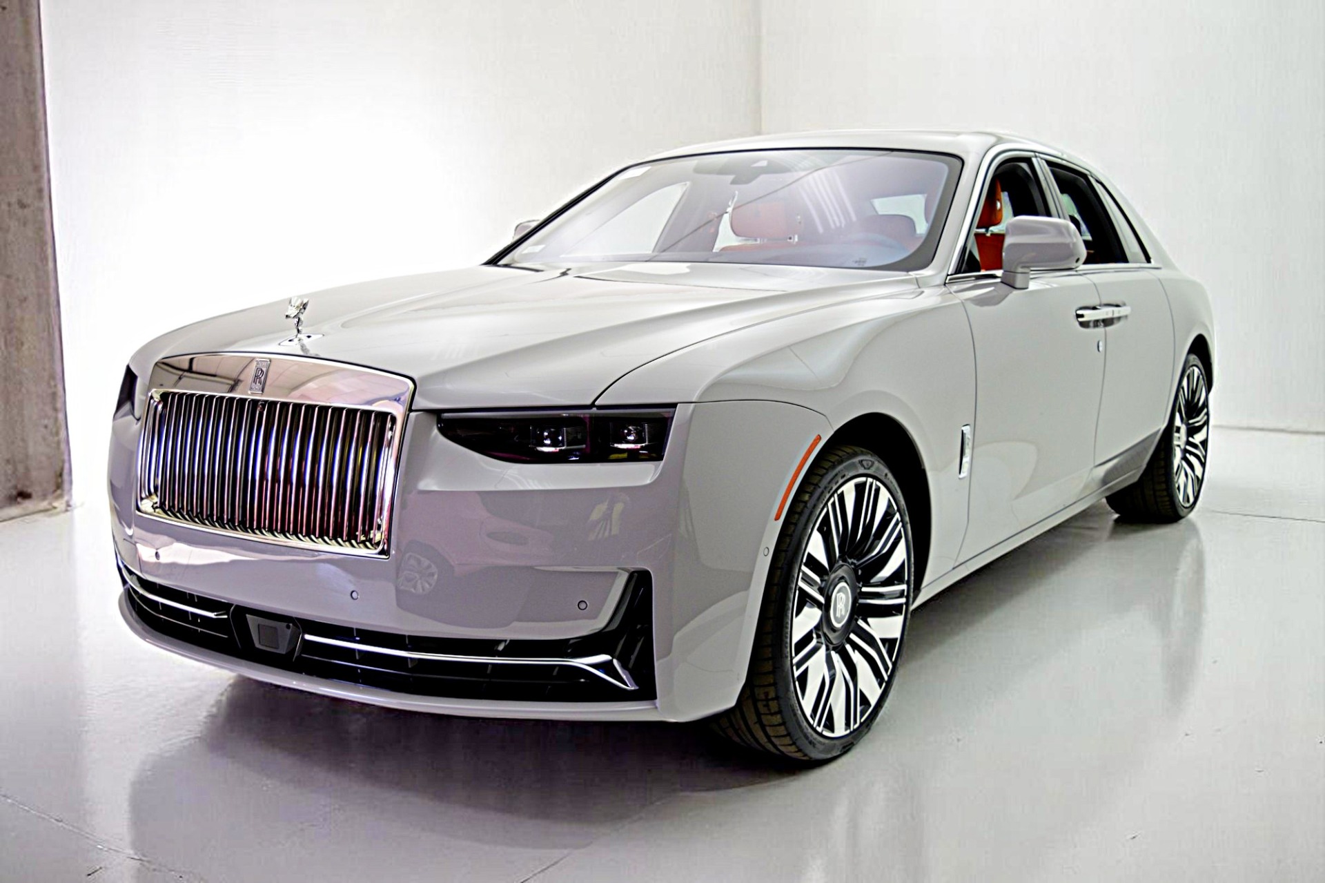 New 2025 Rolls-Royce Ghost for sale $402,425 at F.C. Kerbeck Aston Martin in Palmyra NJ 08065 2