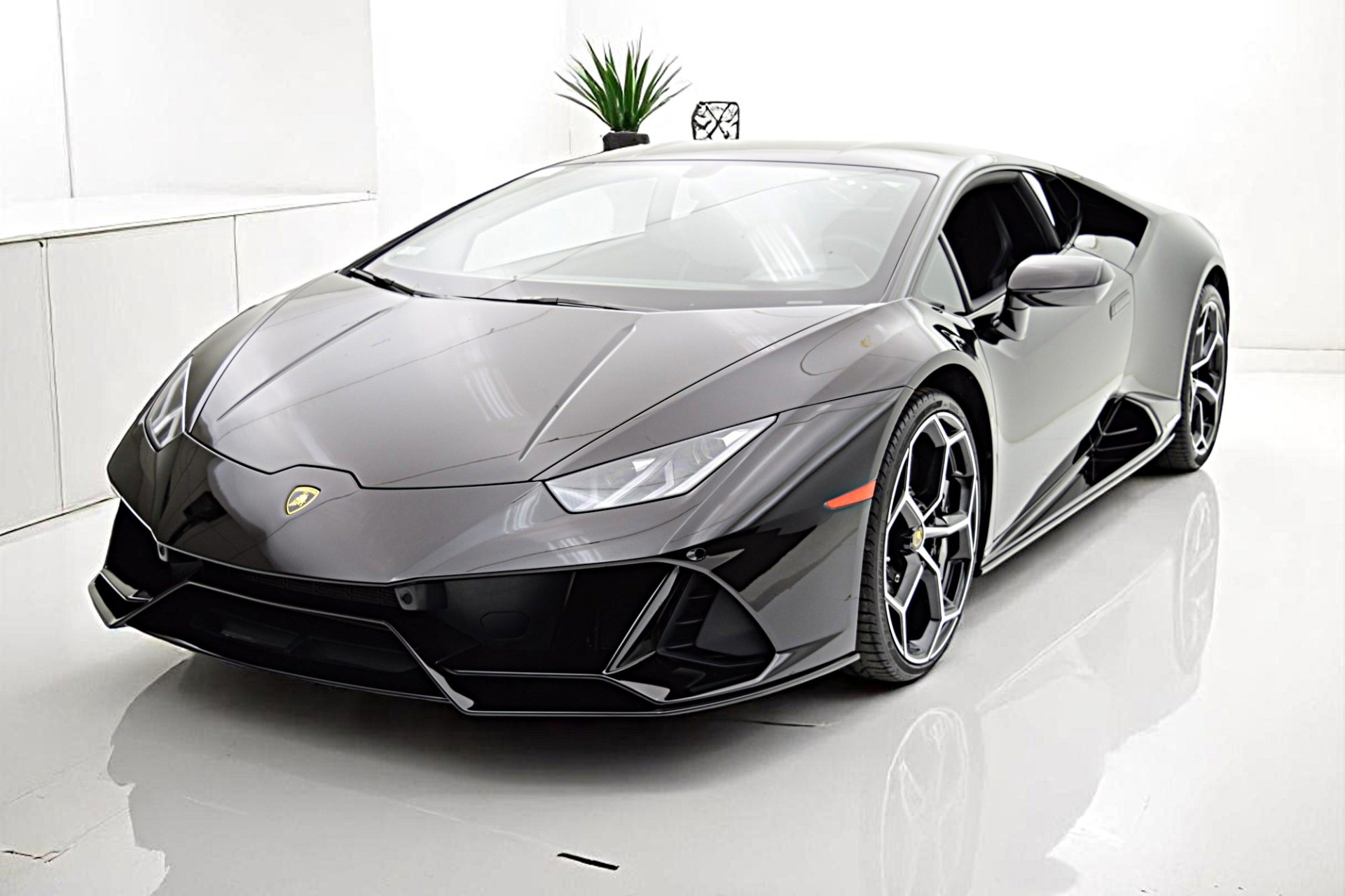 Used 2020 Lamborghini Huracan EVO/SELZIONE PRE-OWNED CERTIFIED for sale $285,000 at F.C. Kerbeck Aston Martin in Palmyra NJ 08065 2