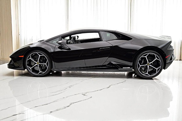 Used 2020 Lamborghini Huracan EVO/SELZIONE PRE-OWNED CERTIFIED for sale $285,000 at F.C. Kerbeck Aston Martin in Palmyra NJ 08065 3