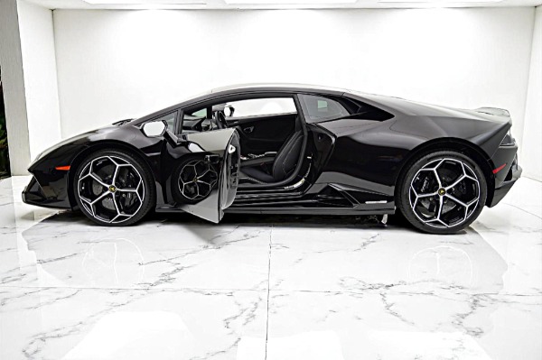 Used 2020 Lamborghini Huracan EVO/SELZIONE PRE-OWNED CERTIFIED for sale $285,000 at F.C. Kerbeck Aston Martin in Palmyra NJ 08065 4